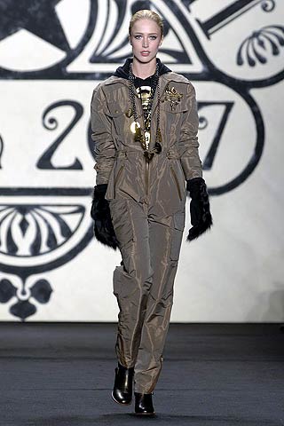 Anna Sui 07