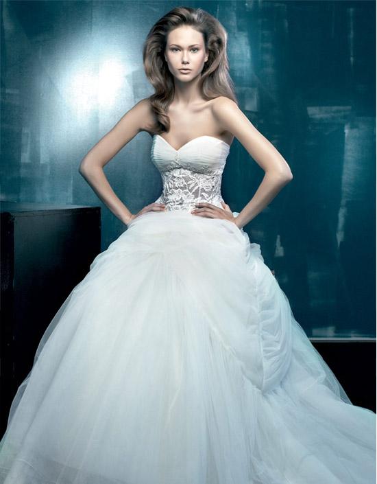 renweddingdress052203 renweddingdress052203