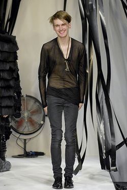 Gareth Pugh 07ﶬ׶