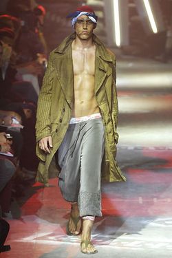 John Galliano08װ