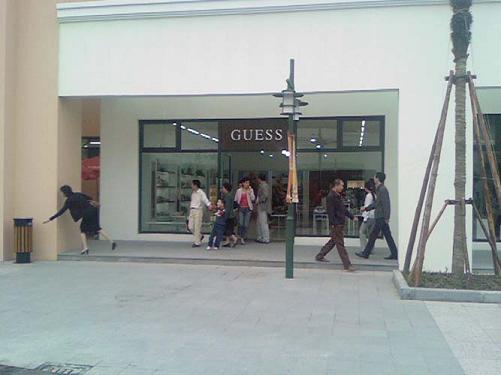 GUESS品牌专卖店【图】_GUESS