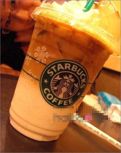 DIY星巴克 (Starbucks) 的冰焦糖玛奇