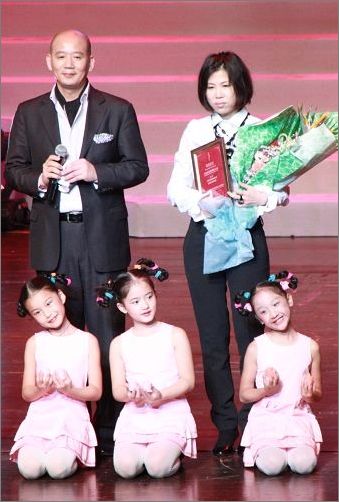 巧帛“东方国际模特大赛单项冠名赞助暨08年慈善捐助 巧帛“东方国际模特大赛单项冠名赞助暨08年慈善捐助
