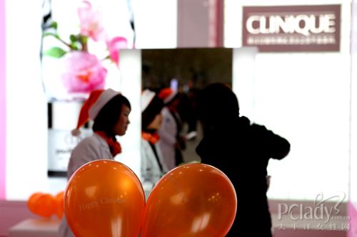 Clinique Happy Dayٻ̻Բ